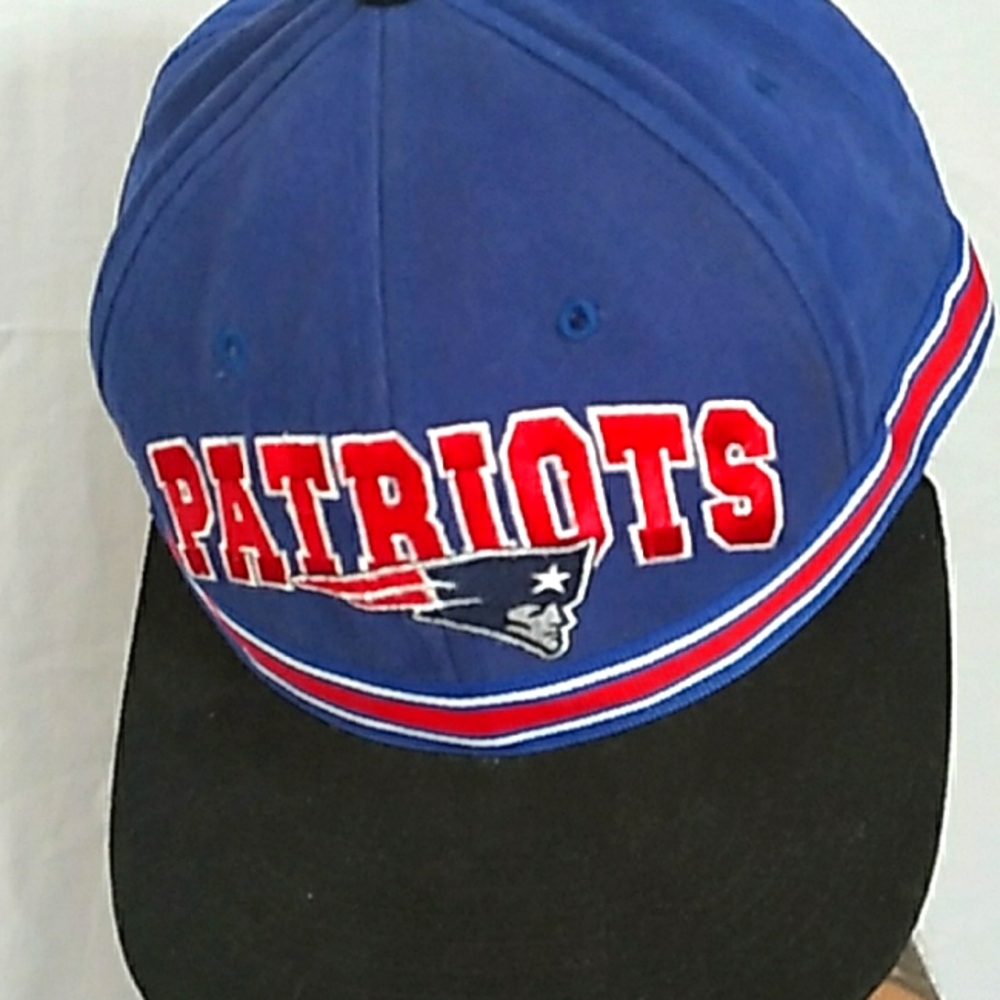 NFL Patriots Starter Hat, Mike Vrabel autograph!!!!